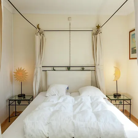 With Pool & Sauna Villa *