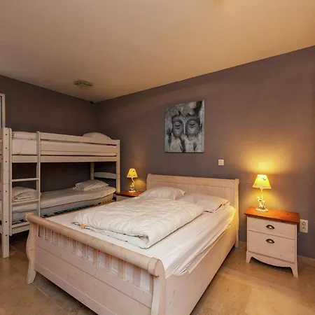 With Pool & Sauna Villa Koksijde