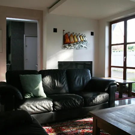 With Pool & Sauna Villa Koksijde